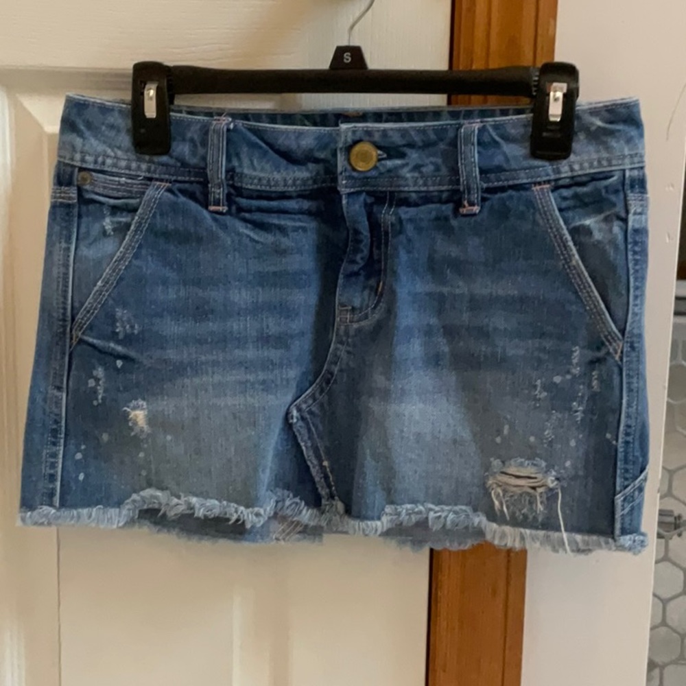 American Eagle Live Your Life Raw Hem Distressed Denim Mini Skirt - Size 2